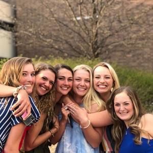 Meet your Posher, Mackenzi